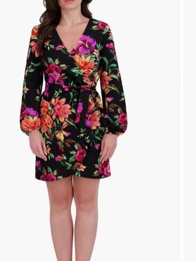 Siena NWT Floral Surplice V Neck Long Sleeve Dress Size 8